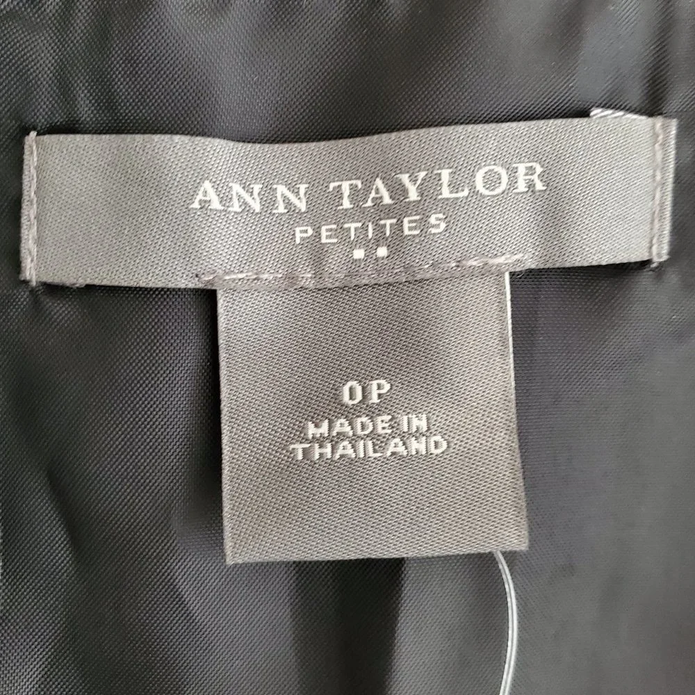 Ann Taylor Scrolling Swirls Short A-line Skirt | NWT | 0P | Black White - Picture 11 of 15
